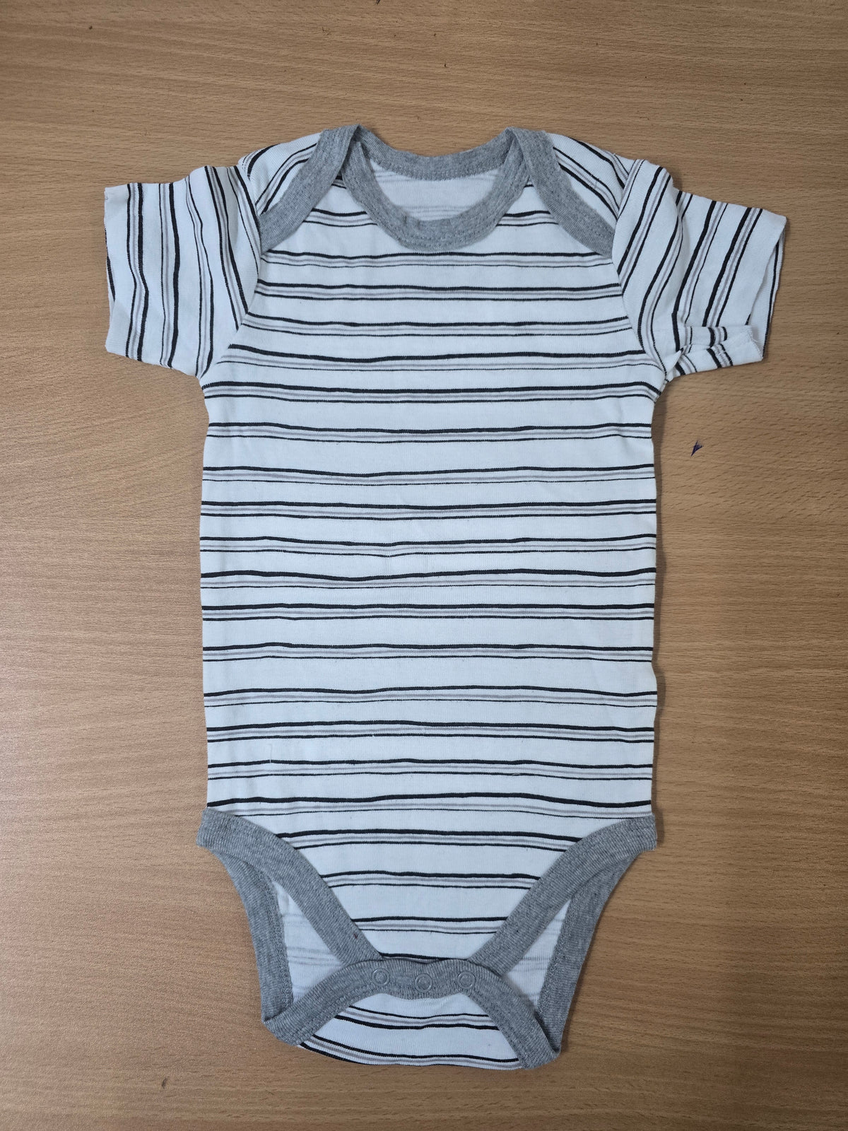 Baby's rompers - Black and White striped