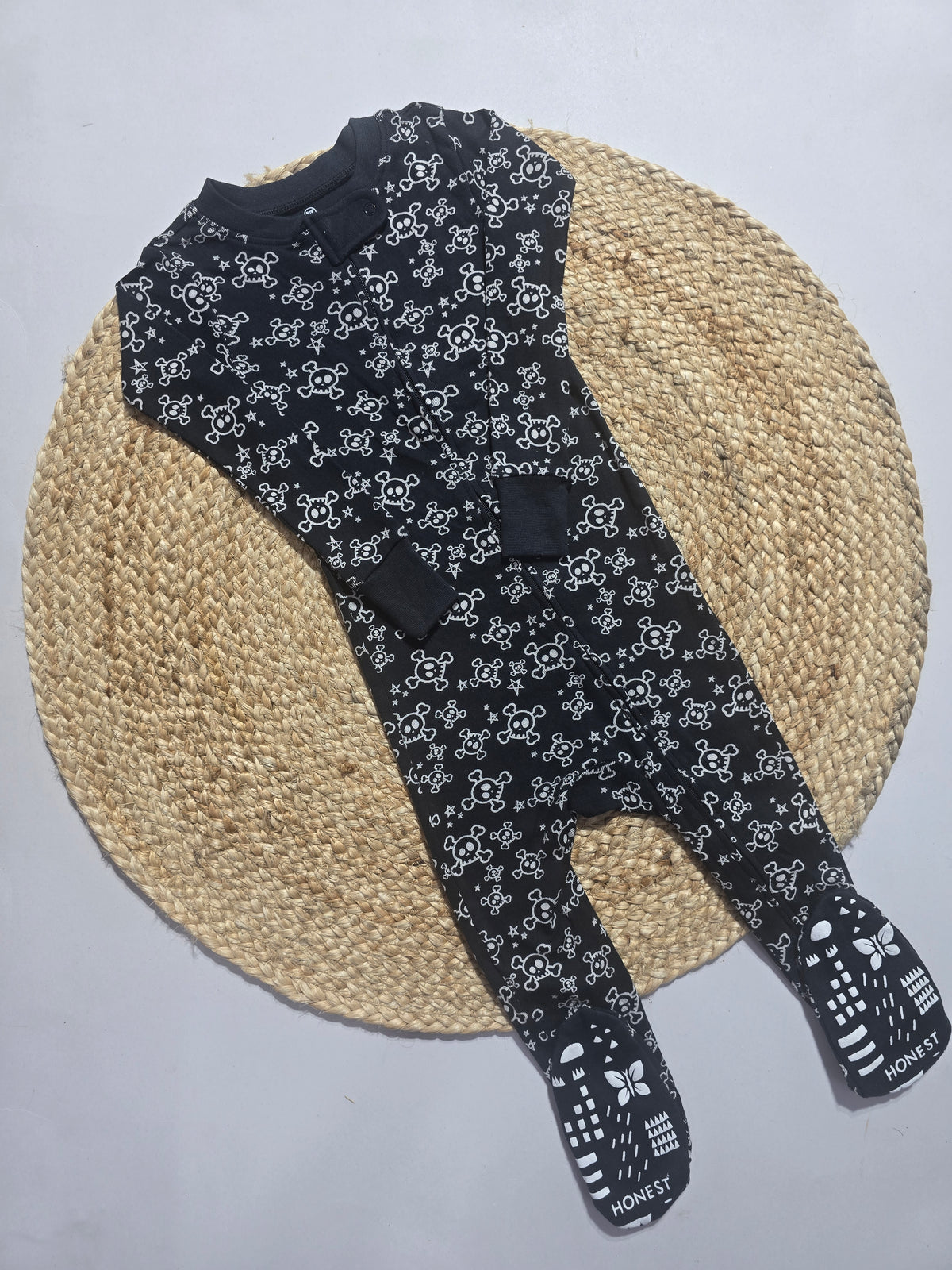 Baby's FS jumpsuit with shoe - Pirate skull