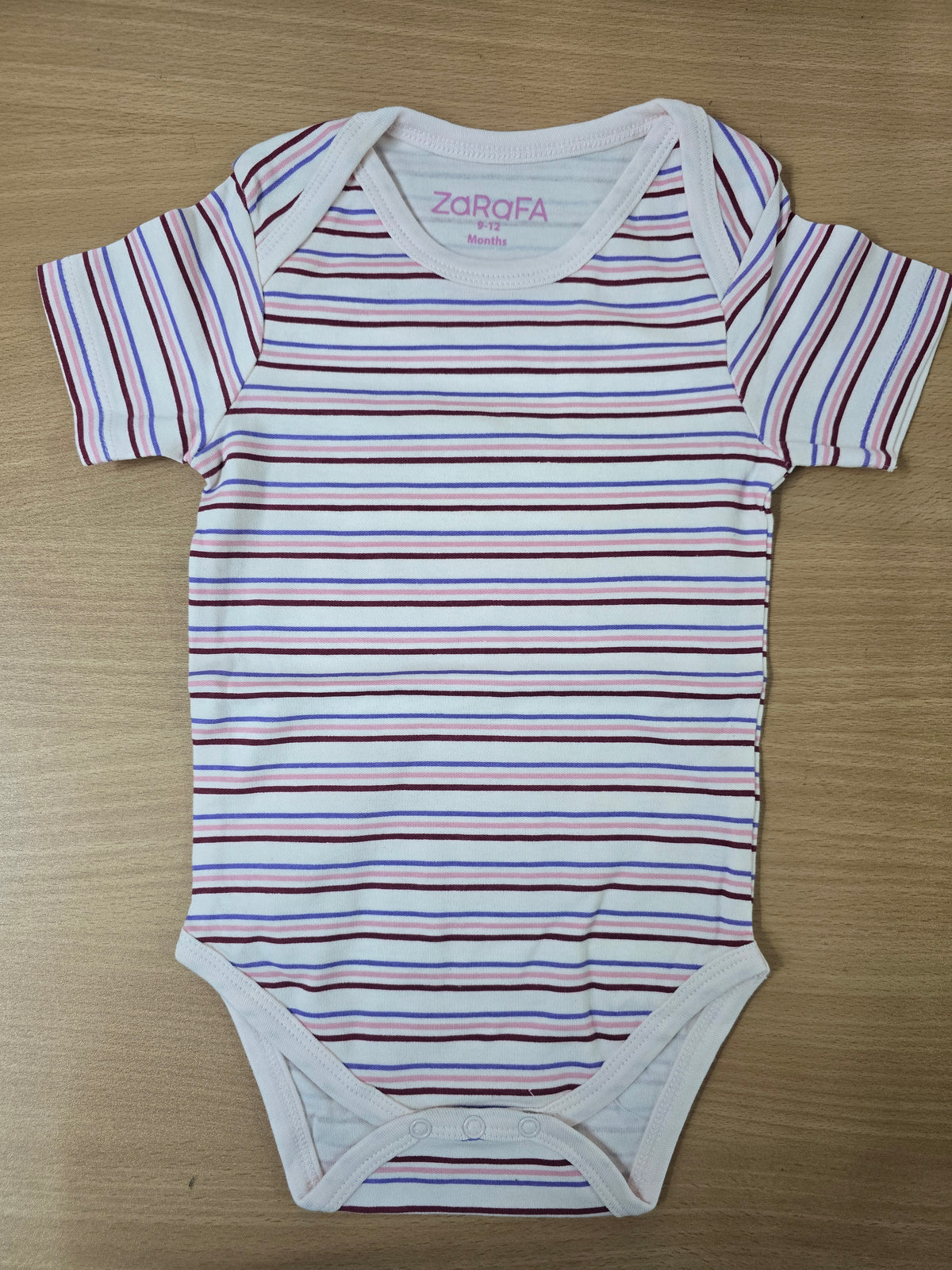 Baby's rompers - Color line striped