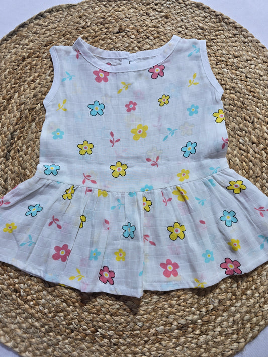 Baby's muslin frock button - Flower