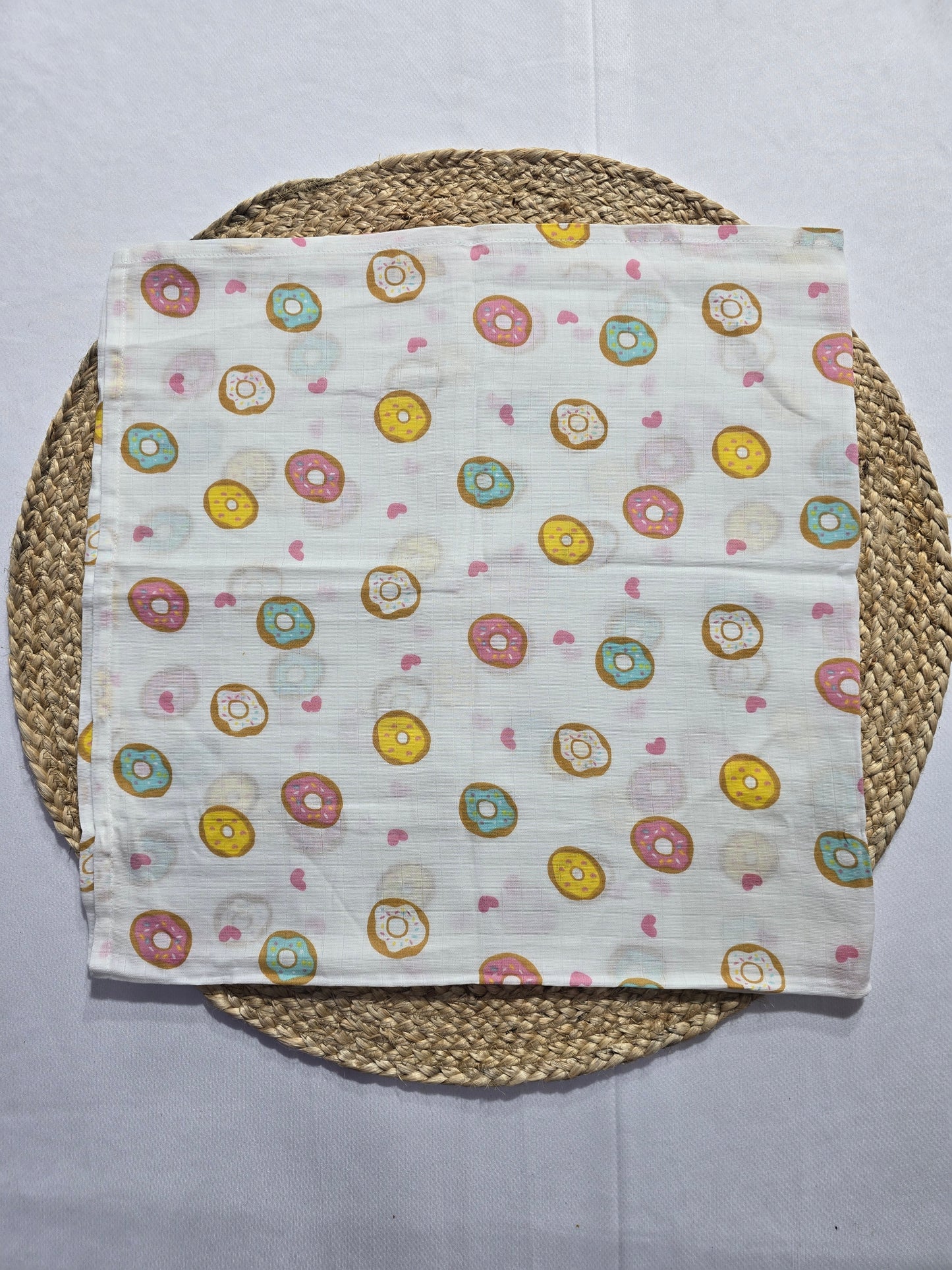 Baby's muslin swaddle - Donut