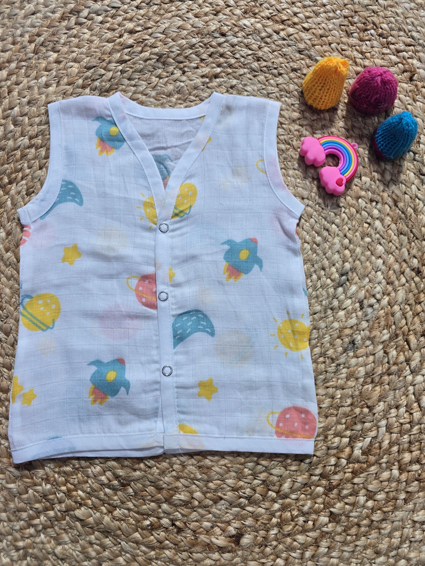 Baby's muslin jabla button - Rocket