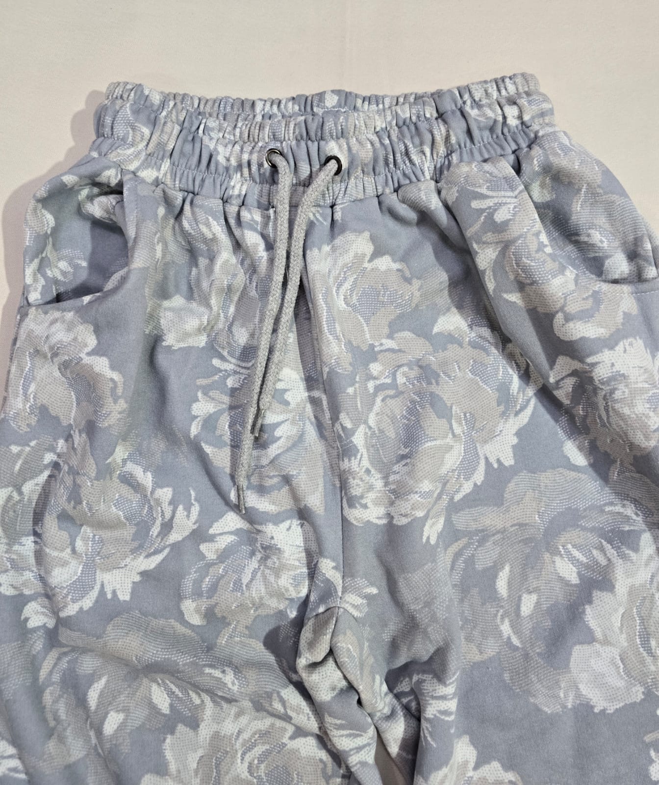 Women's loop knit pant