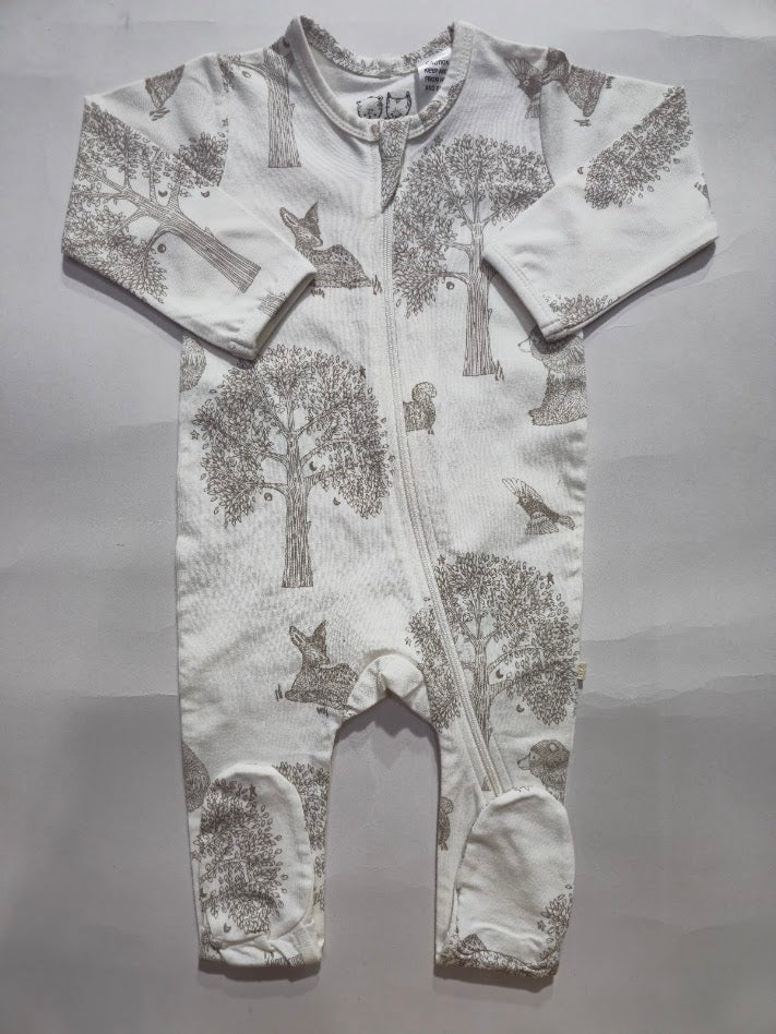 Baby's jumpsuit /sleepsuit with shoe - white animal