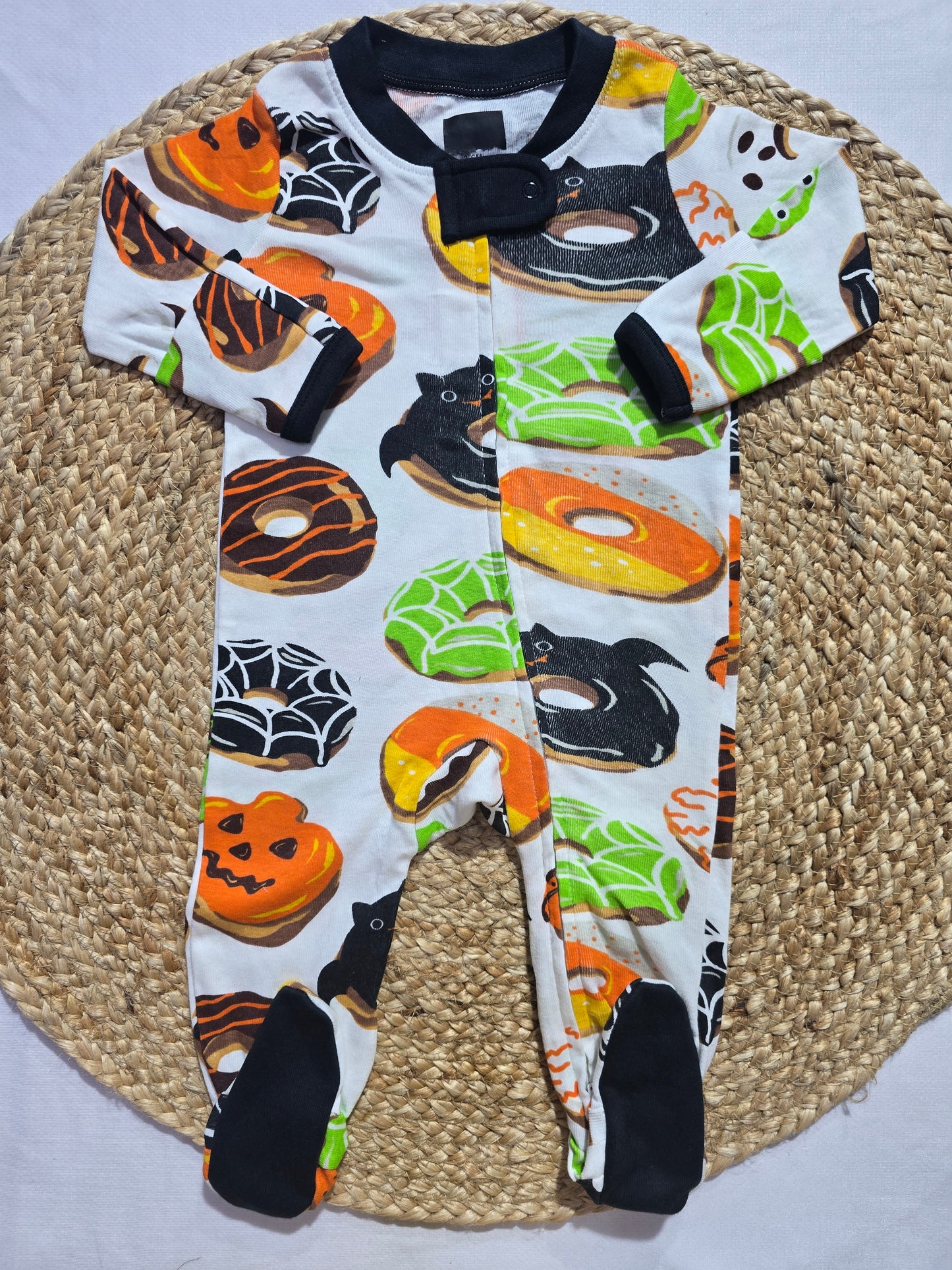 baby's jumpsuit/sleepsuit with shoe - donuts