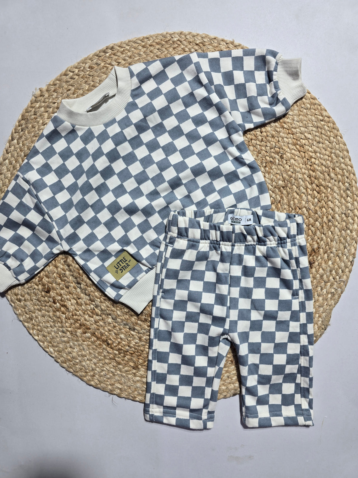 Baby's pant set - checked
