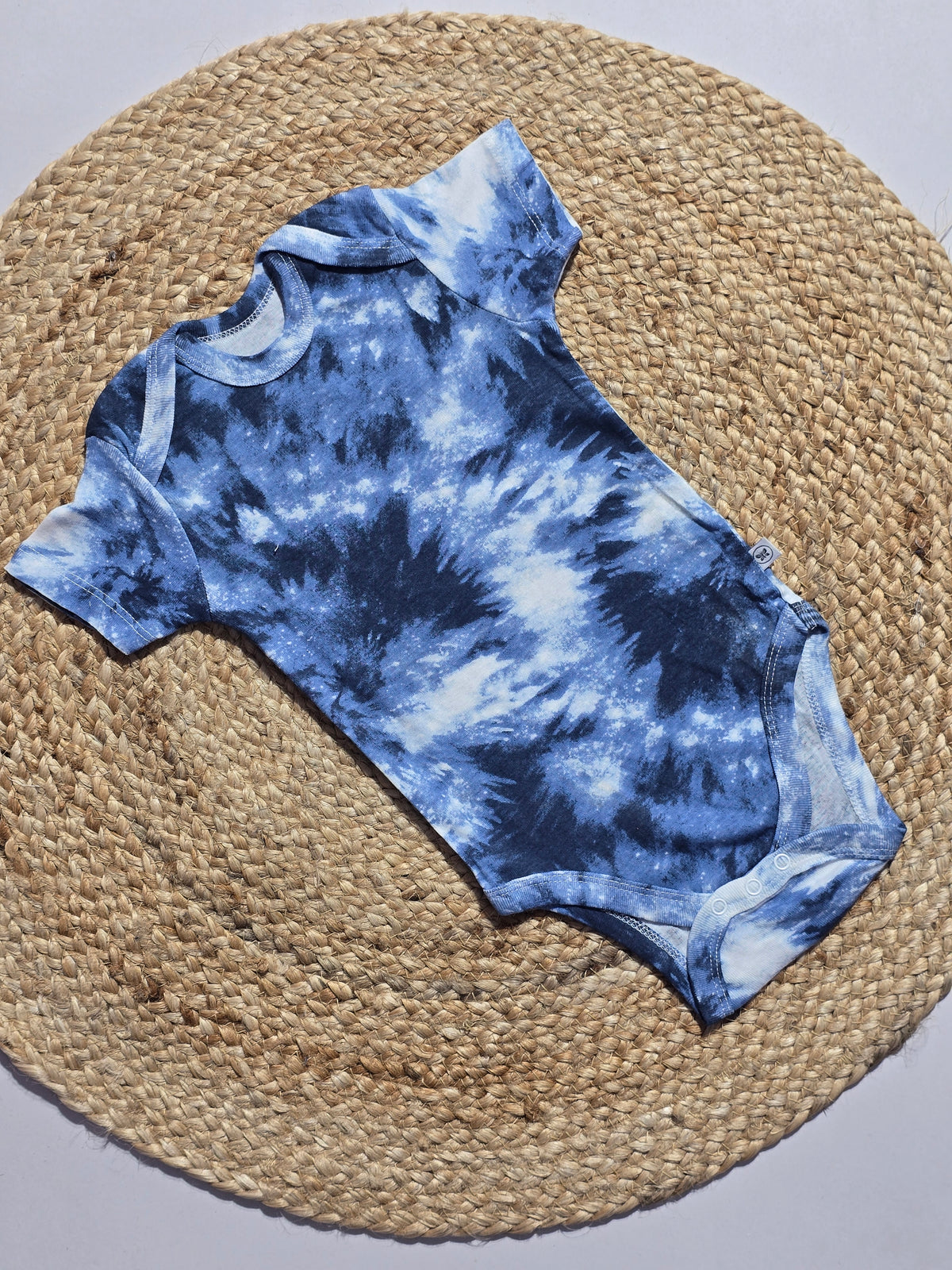 Baby's rompers - dye