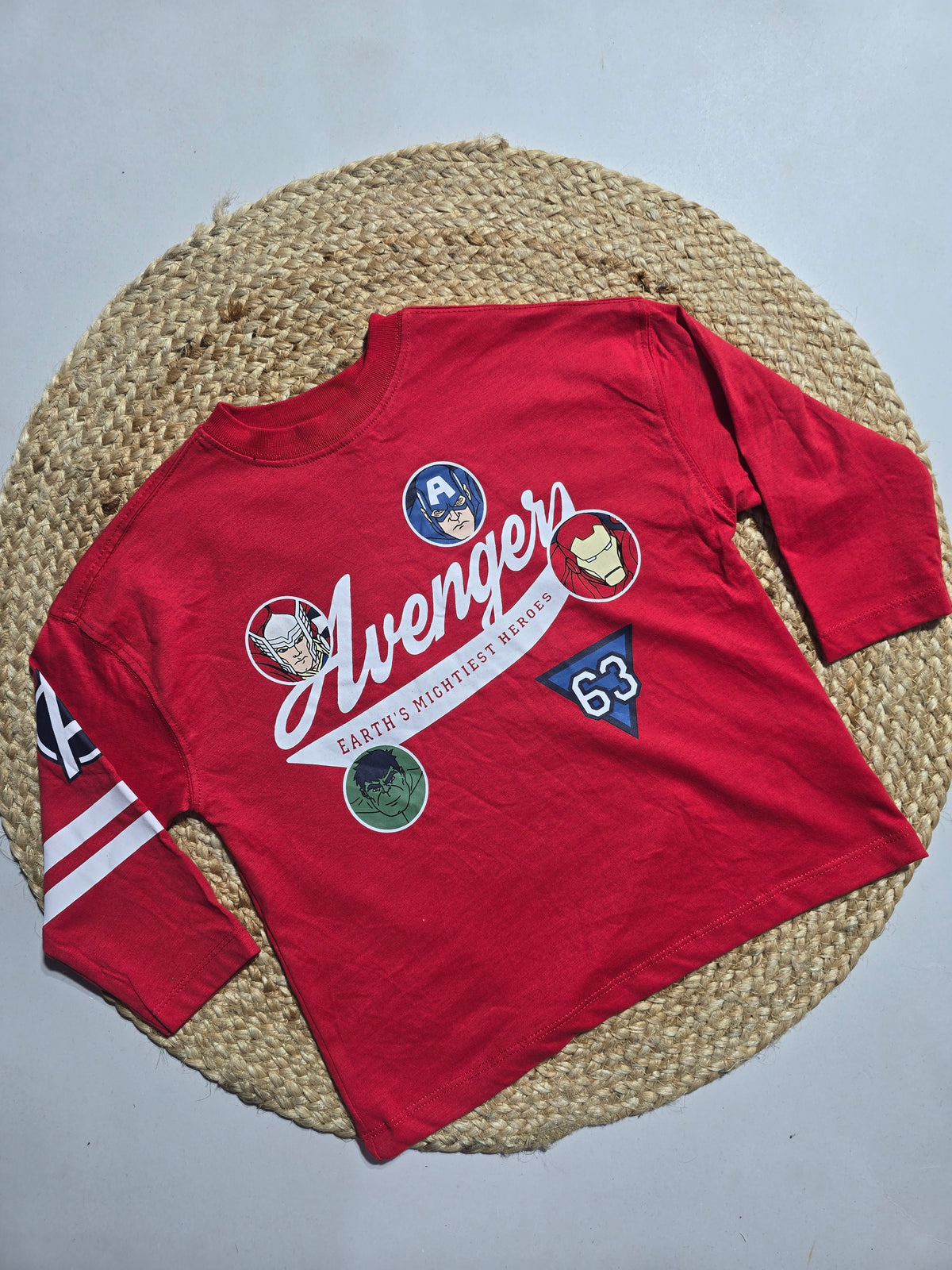 Boy's t-shirt - red avenger