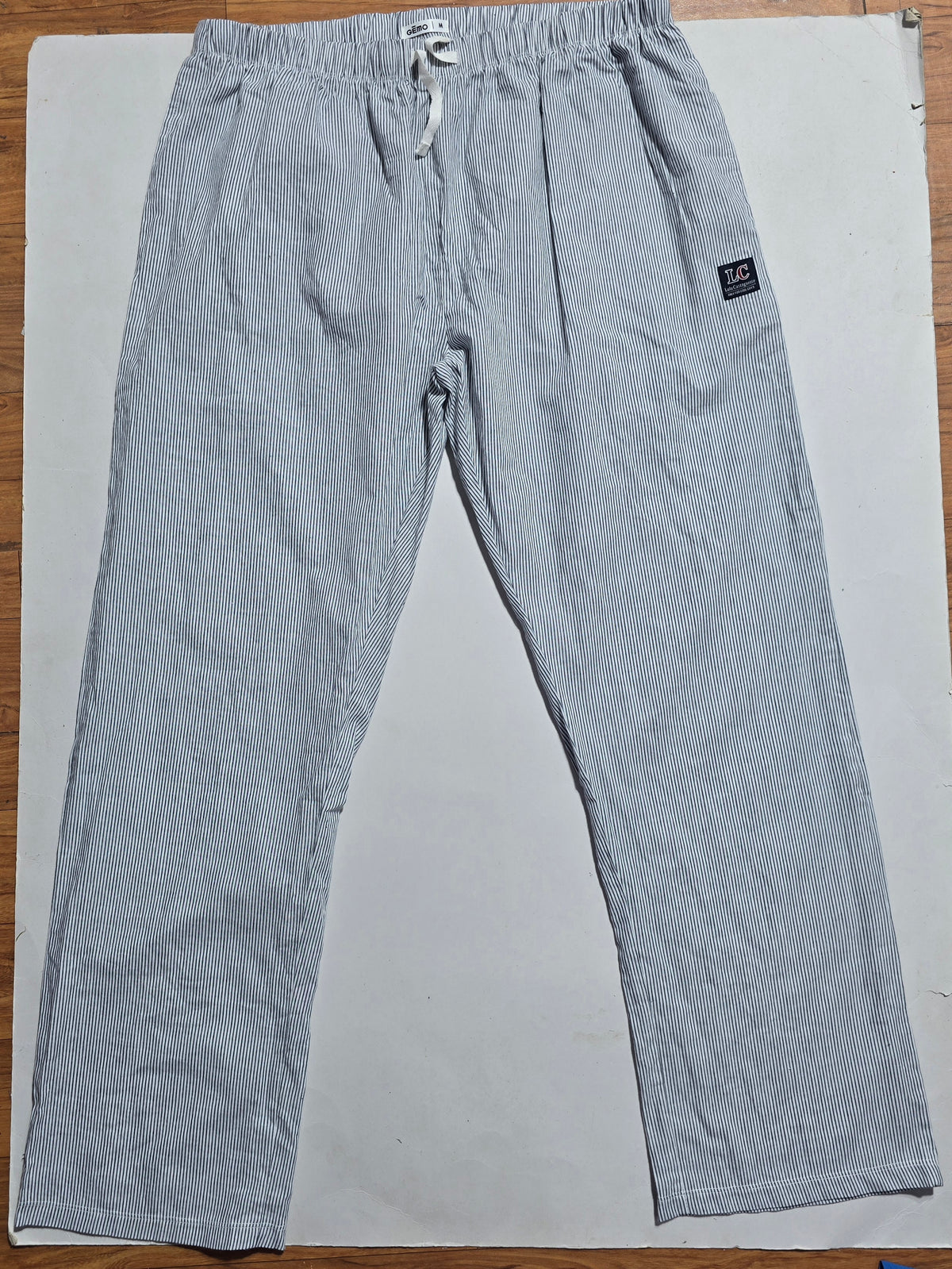 Men's pant - lines