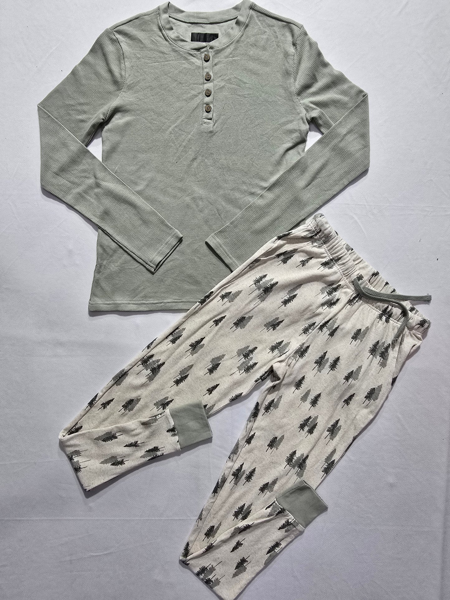 Women's pant set - green tree