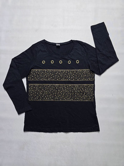 Women's t-shirt with stud
