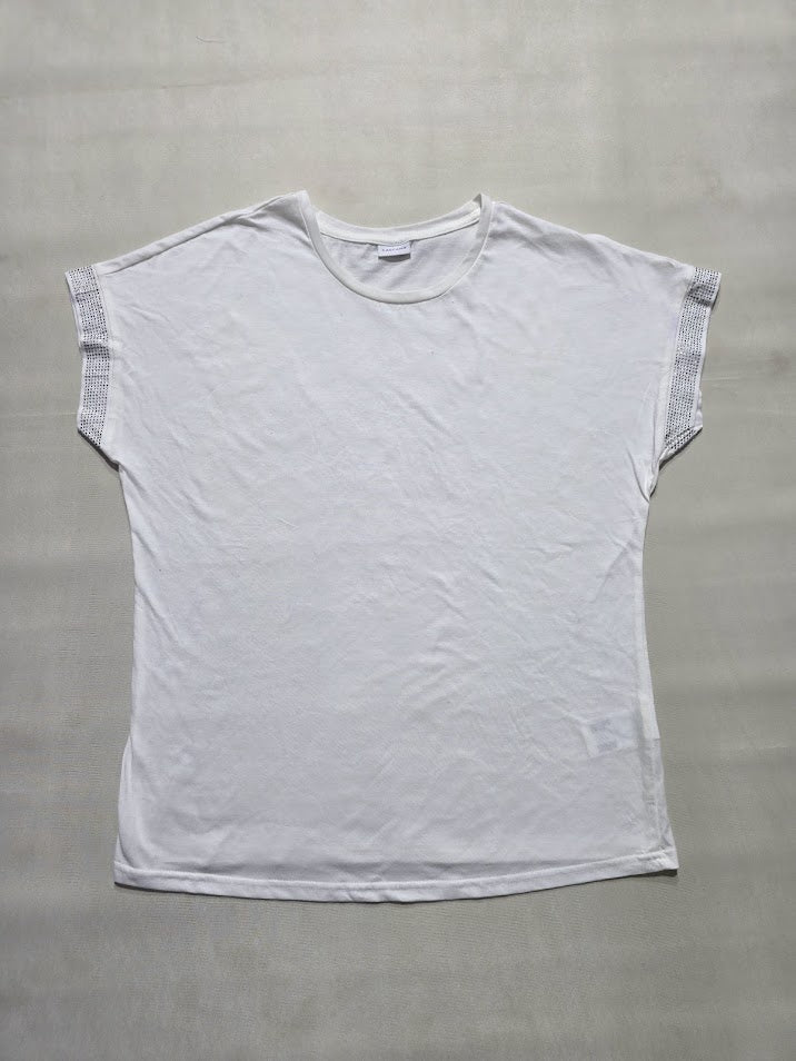 Women's t-shirt with stone