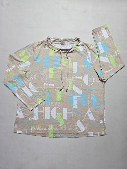 Women's close neck top