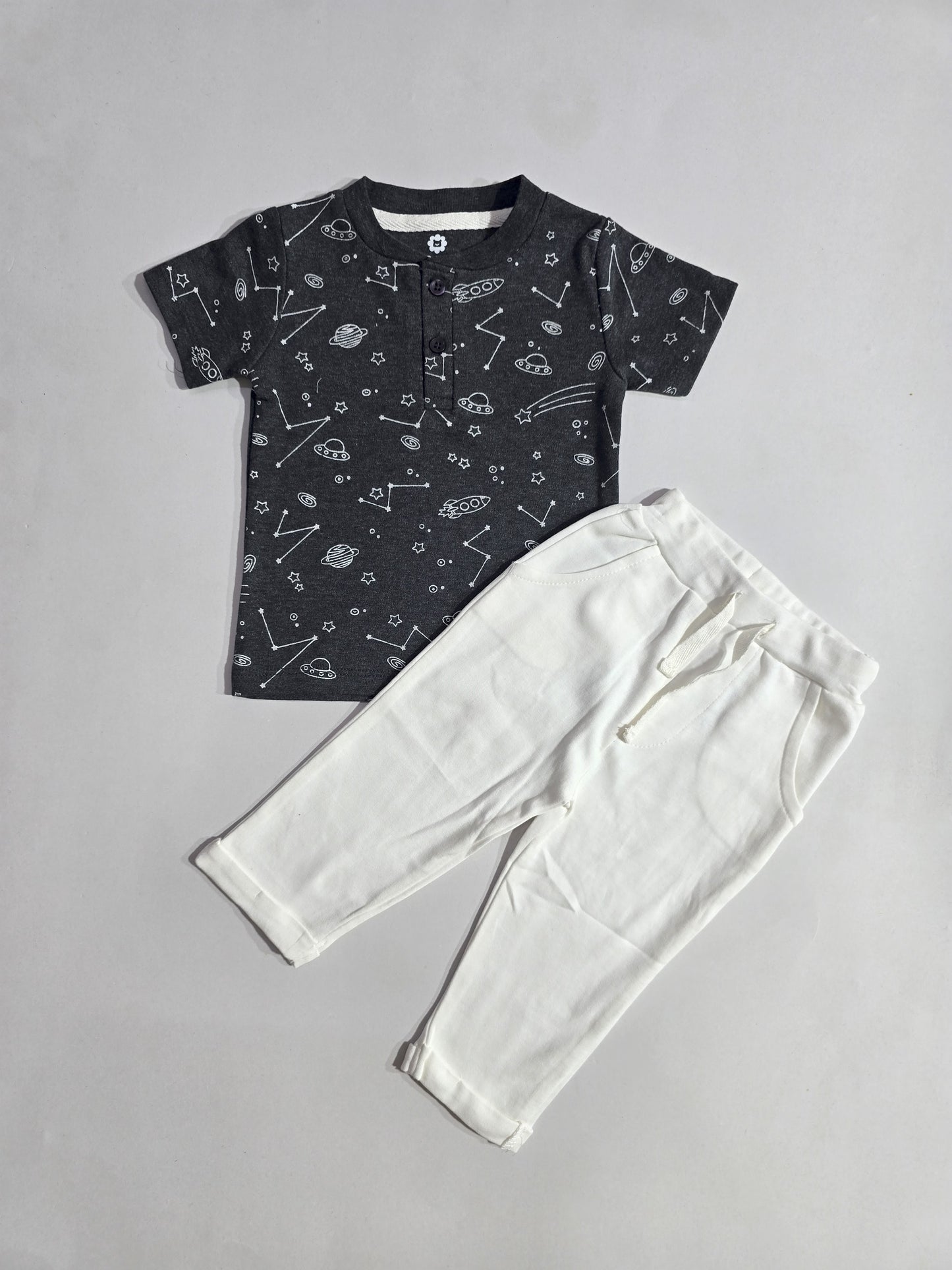 Baby's pant set