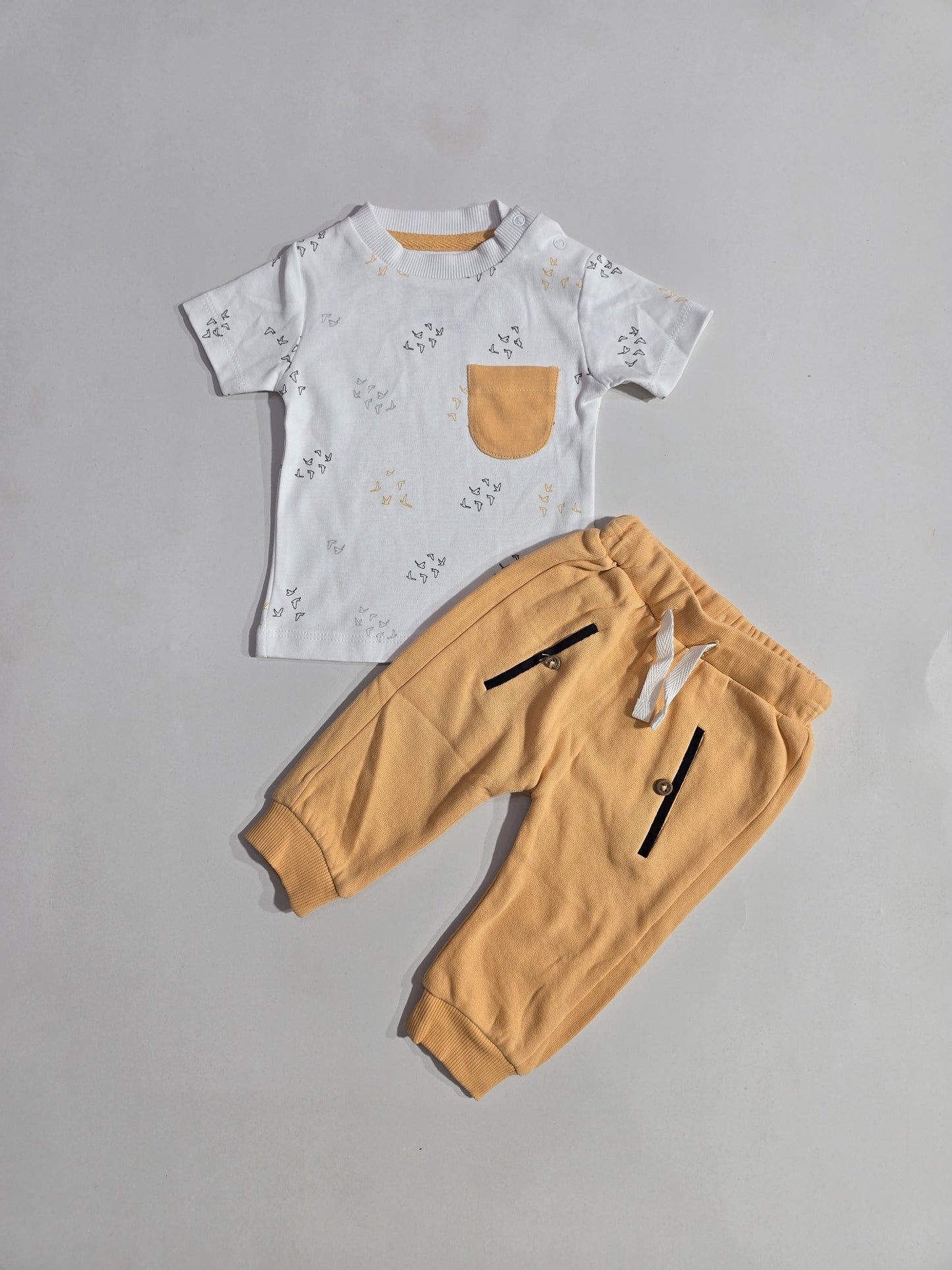 Baby's pant set