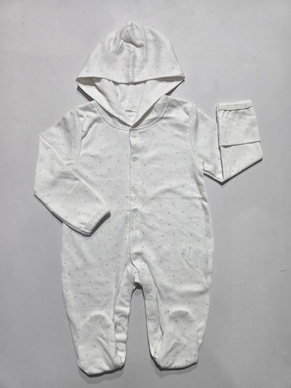 Baby's jumpsuit with hoodie