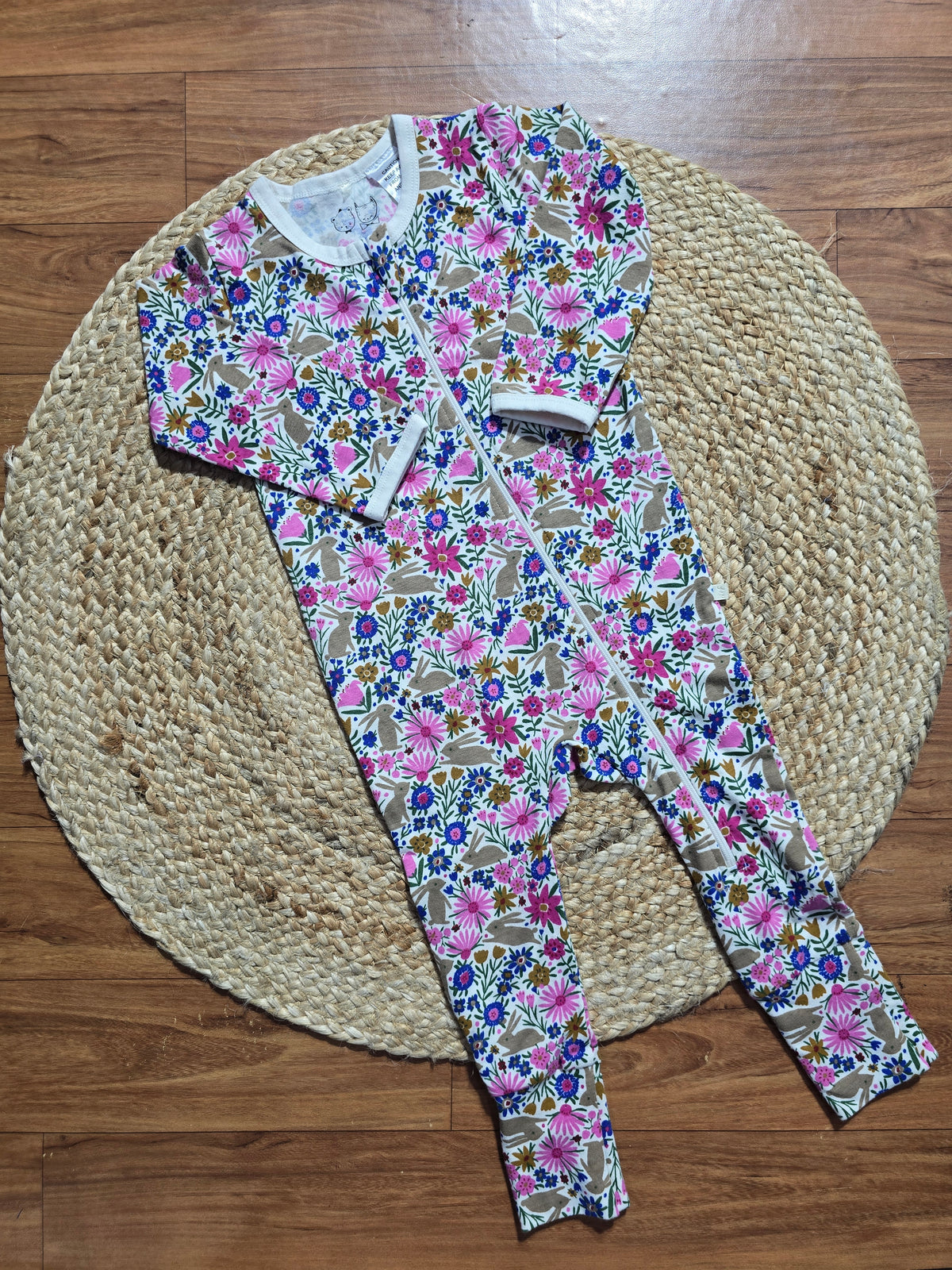 Baby's FS jumpsuit - Flowers and Rabbit