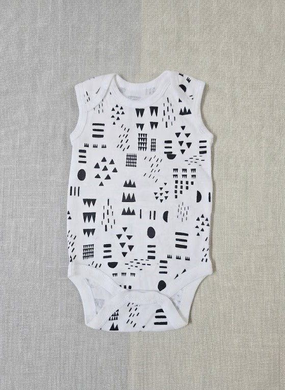 Baby's LS rompers - White Shapes