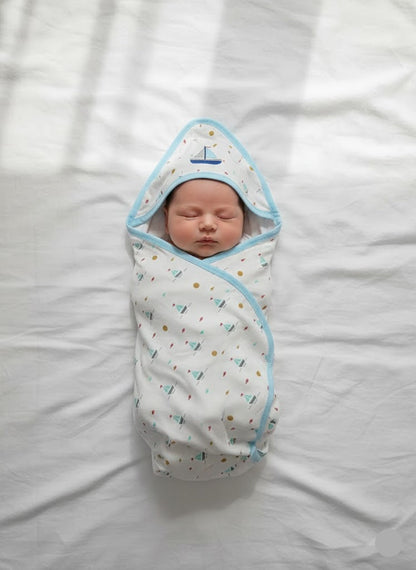 Baby's Hooded wrapper blanket - blue boat