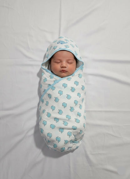 Baby's Hooded wrapper blanket - blue whale