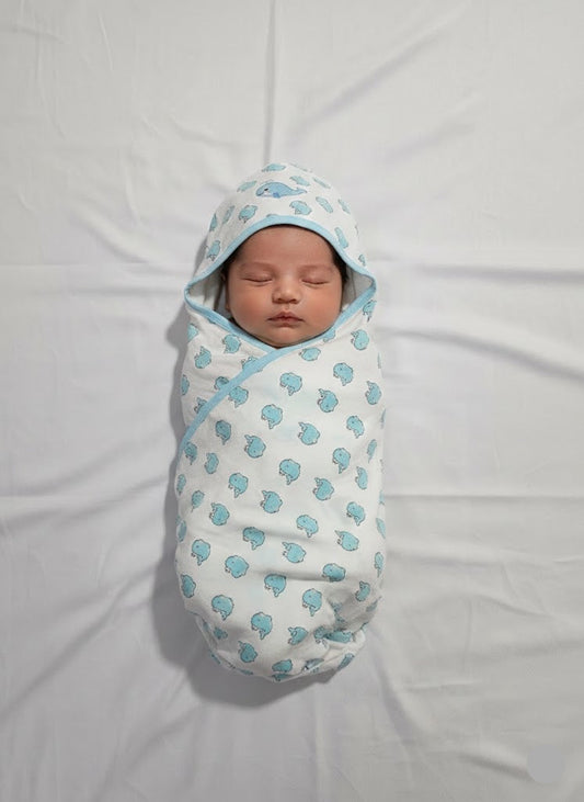 Baby's Hooded wrapper blanket - blue whale