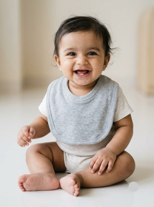 Baby's bibs - grey