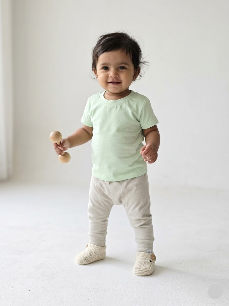 Baby's diaper pant set - green