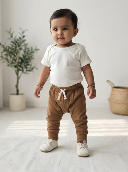 Baby's diaper pants - brown