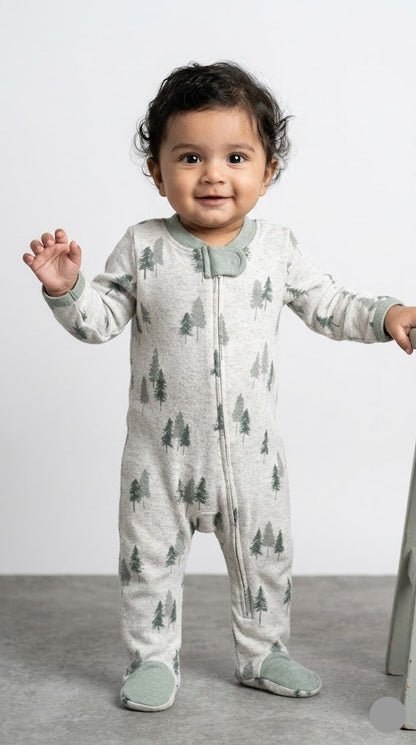 Baby's jumpsuit - green tree