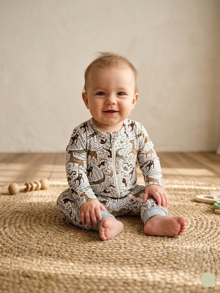 Baby's jumpsuit /sleepsuit - jungle