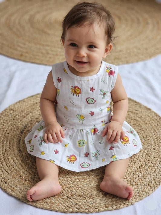 Baby's muslin frock button - Coconut tree