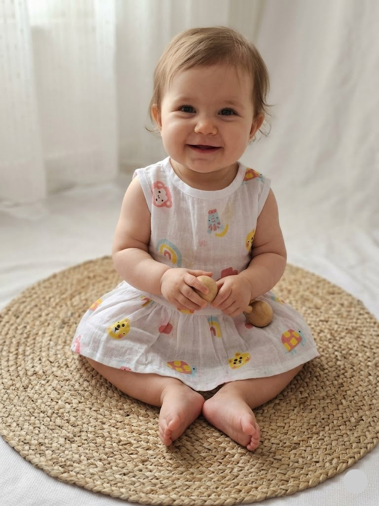Baby's muslin frock button - Tortoise