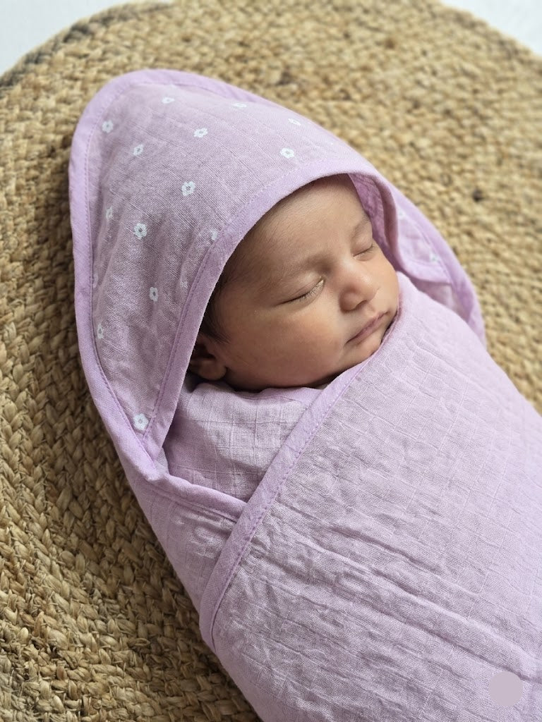 Baby's muslin hooded towel