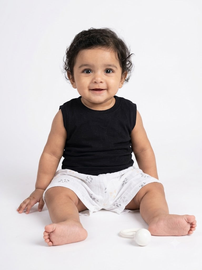 Baby's muslin shorts - birds