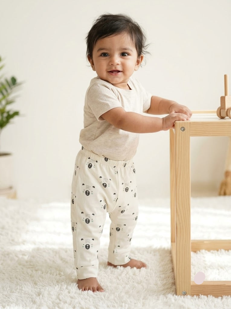 Baby's pants - bear