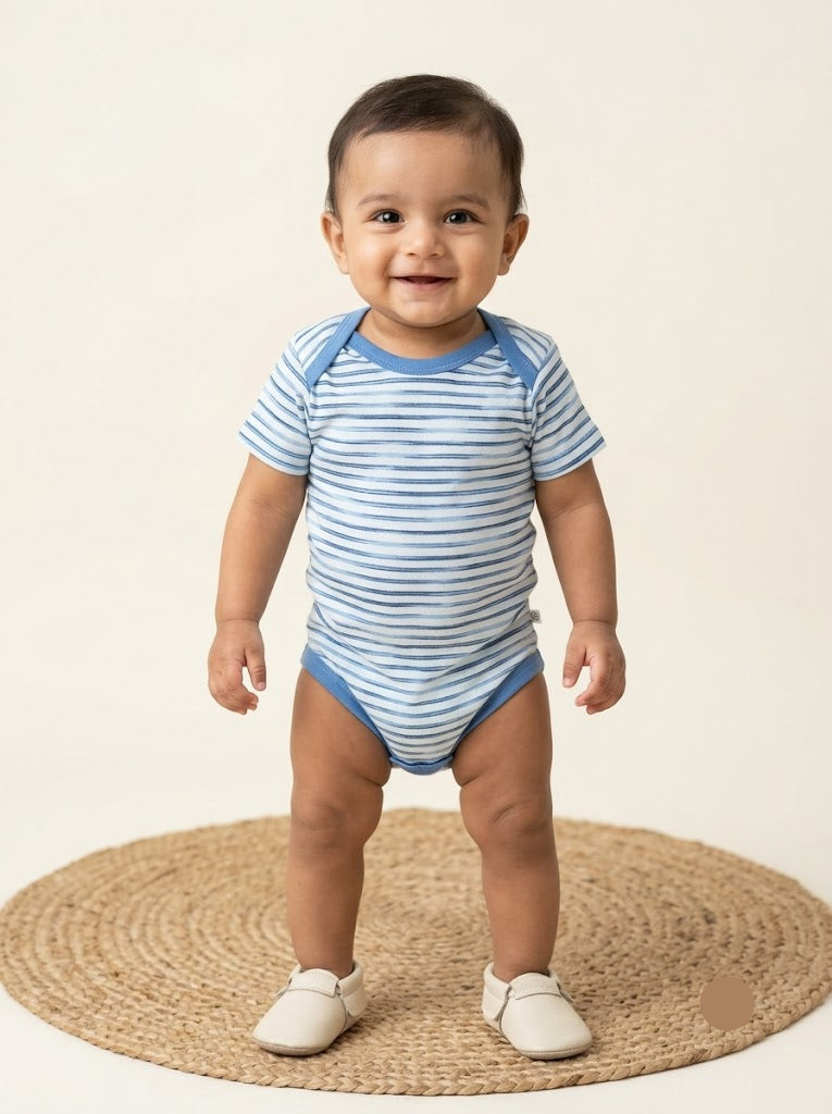Baby's rompers - blue line