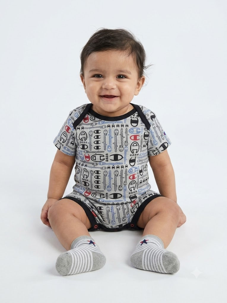 Baby's rompers - pins