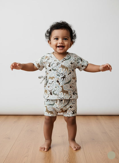 Baby's shorts set - forest animals