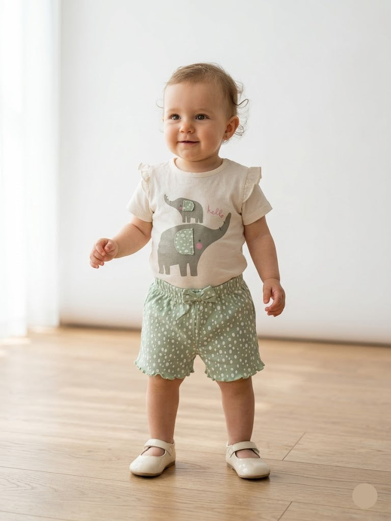 Baby's shorts set - green elephant