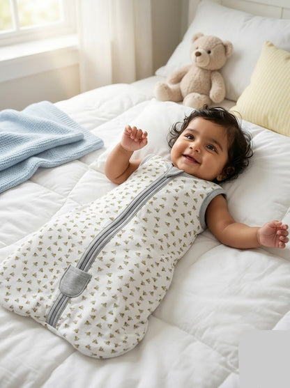 Baby's sleeping bag - bees