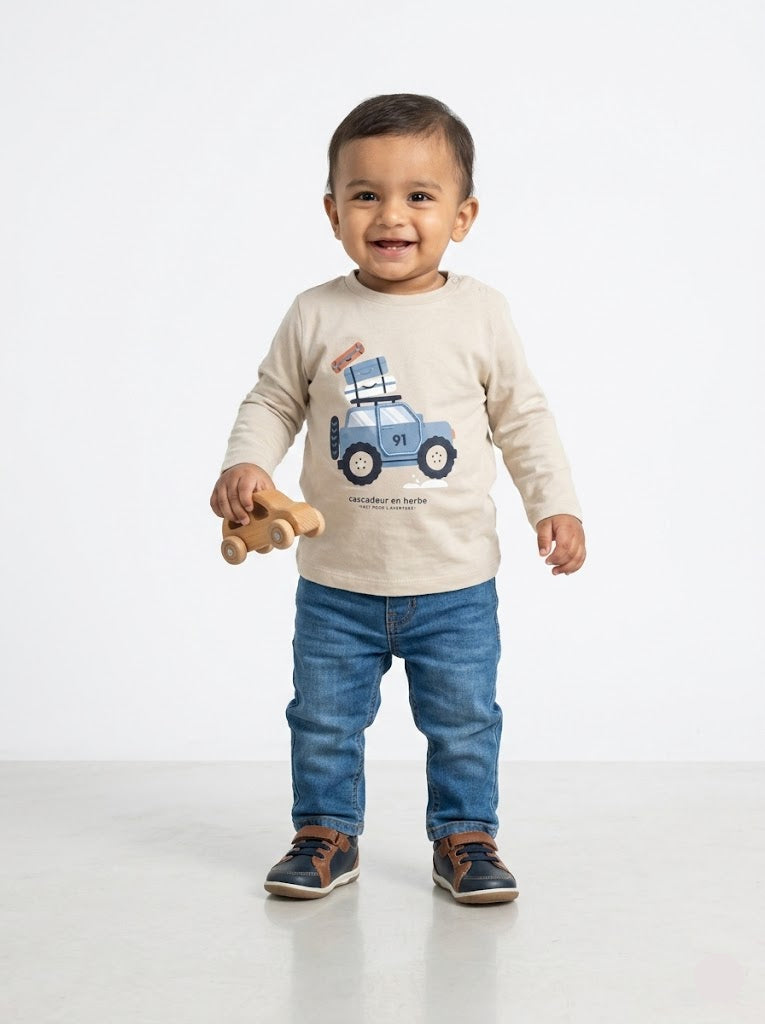 Baby's t-shirt - car
