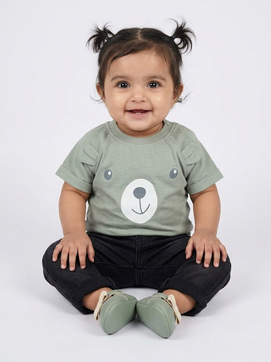 Baby's t-shirt - green bear