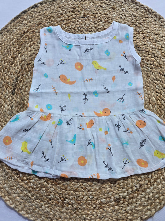 Baby's muslin frock button - Bird