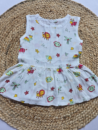 Baby's muslin frock button - Coconut tree