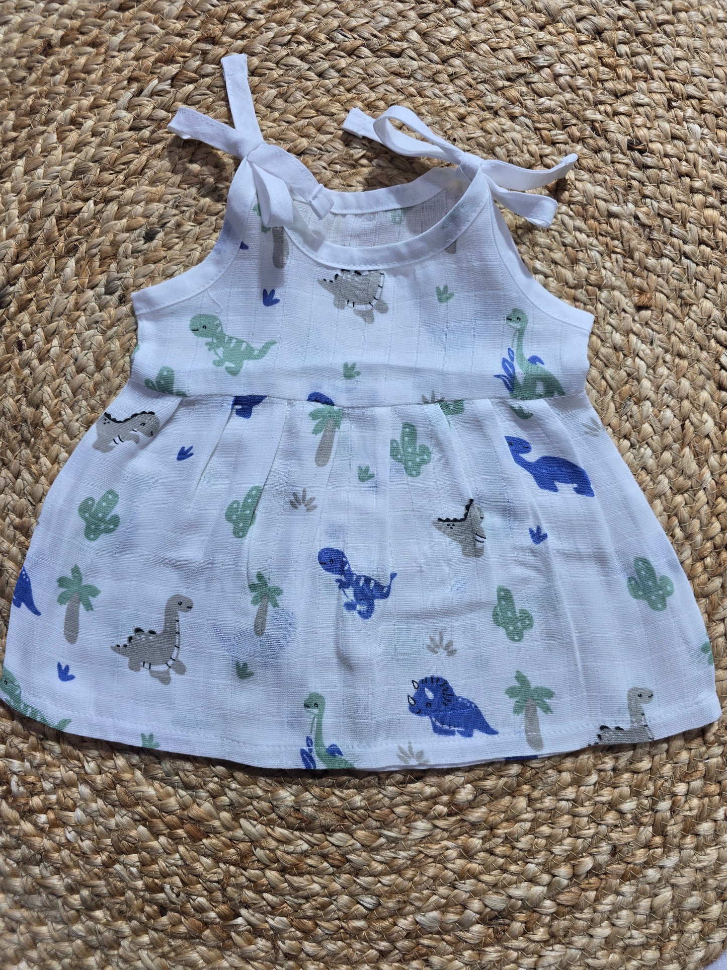 Baby's muslin frock knot - Dino