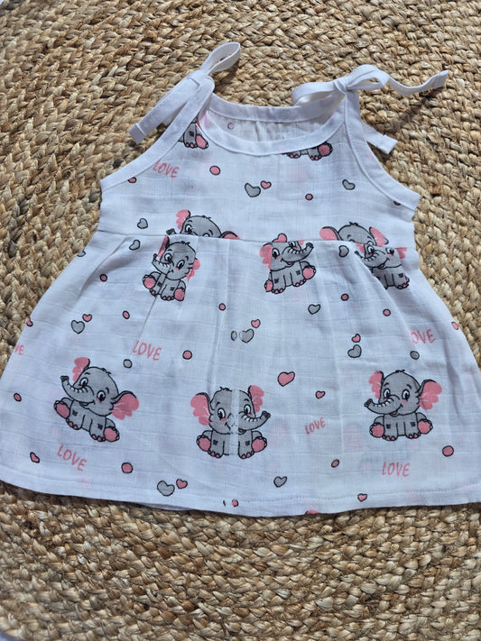 Baby's muslin frock knot - Elephant