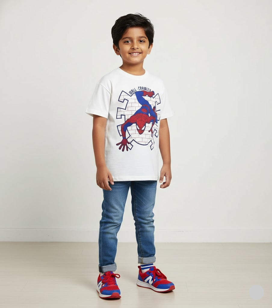 Boy's t-shirt - spider crawler