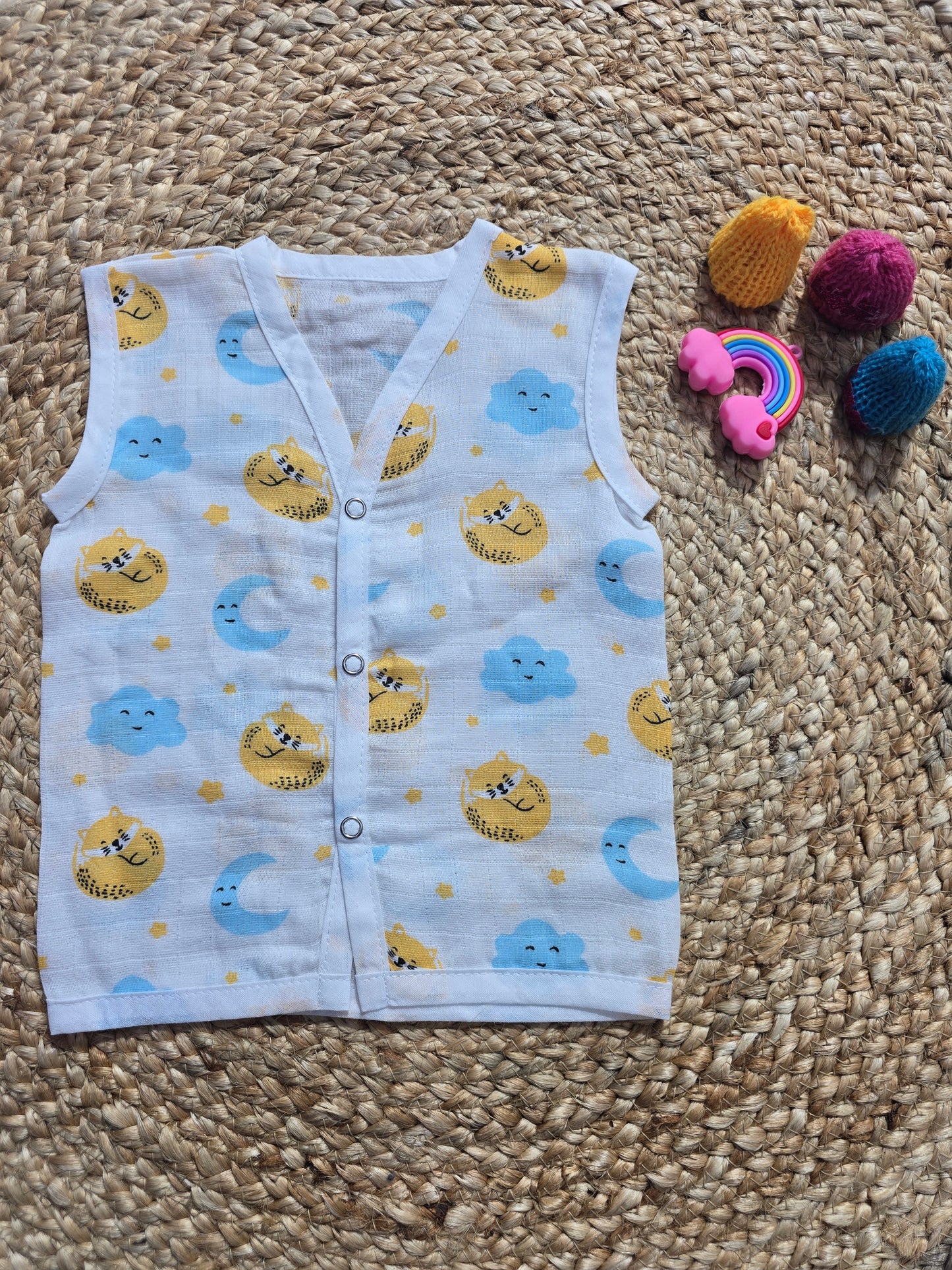 Baby's muslin jabla button - Cat