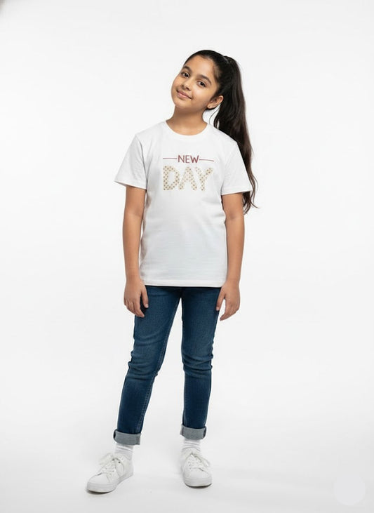 Girl's t-shirt - new day