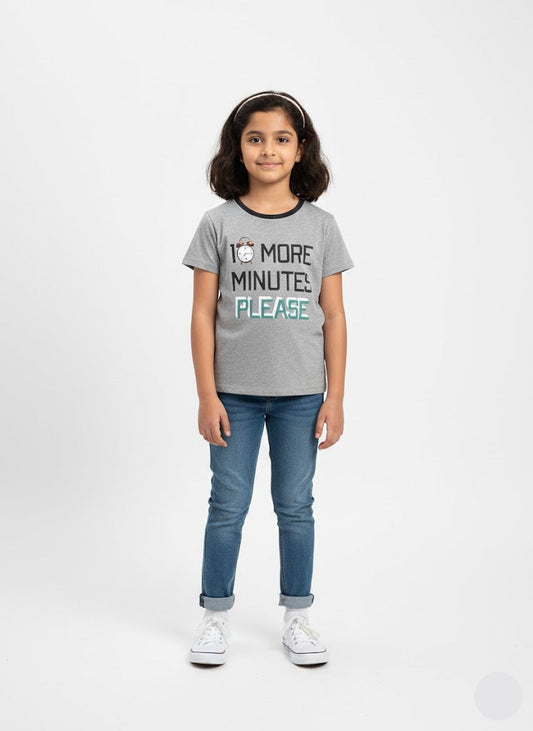 Girl's t-shirt - ten minutes